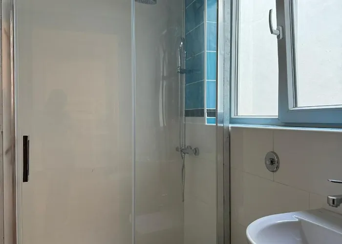 Dragon's Den Hostel *